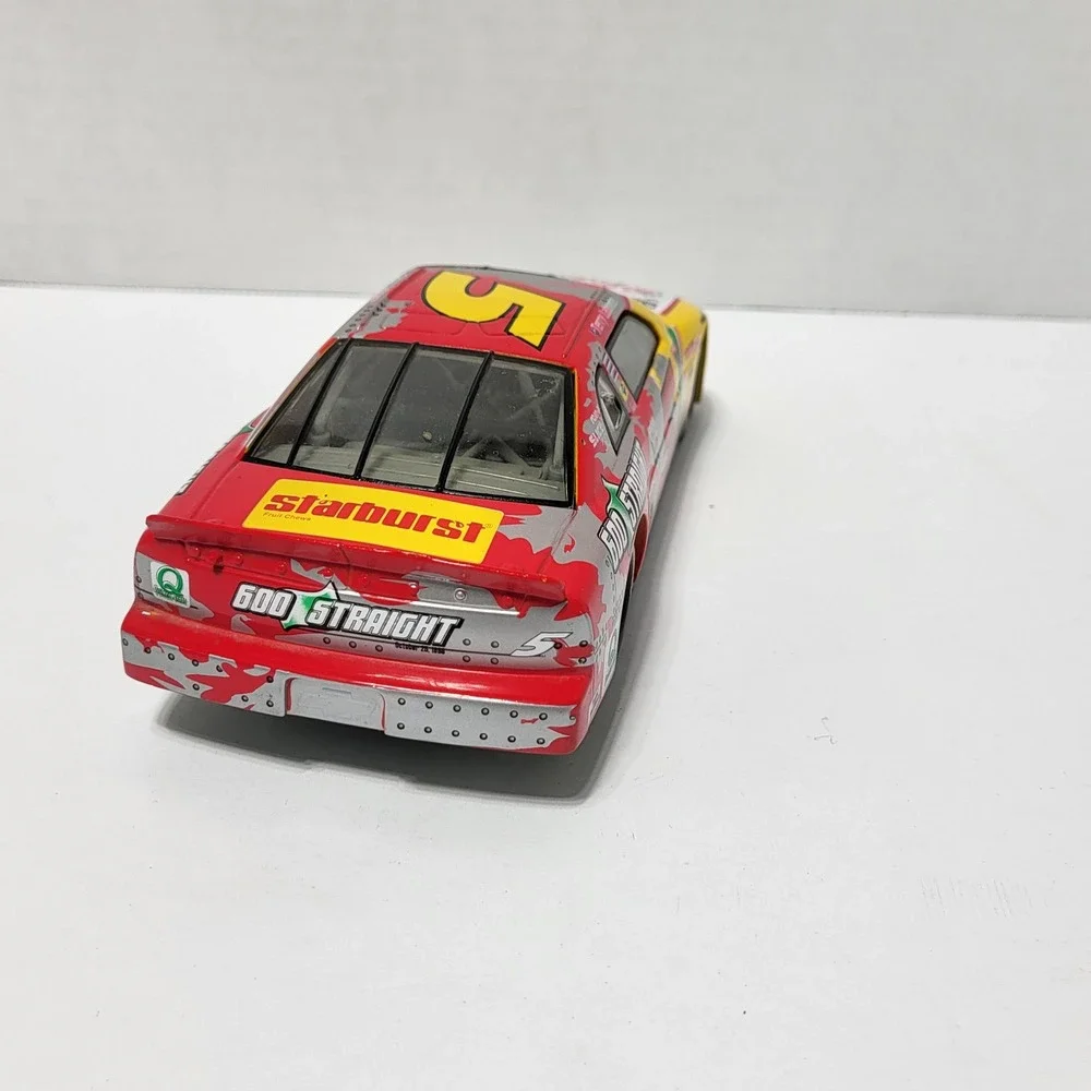 Racing Champions 1998 Terry Labonte 5 Kellogg's Corn Flakes 600 Straight 1:24